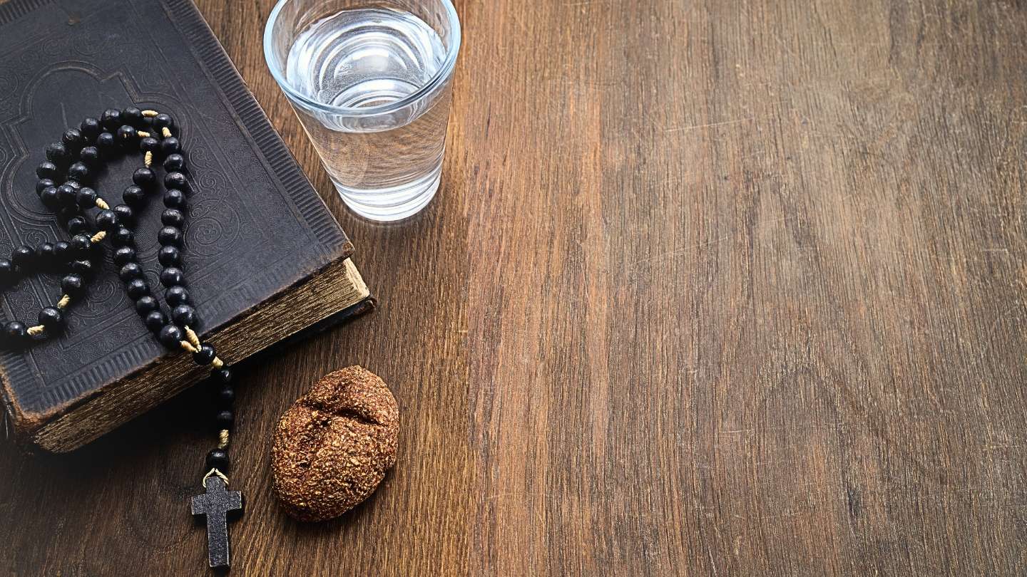 Lee más sobre el artículo Renunciar para renovar: el ayuno, el arma para el combate espiritual