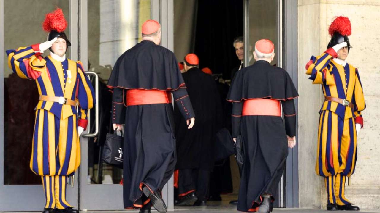 You are currently viewing Se realizó en el Vaticano la primera Congregación General de los Cardenales