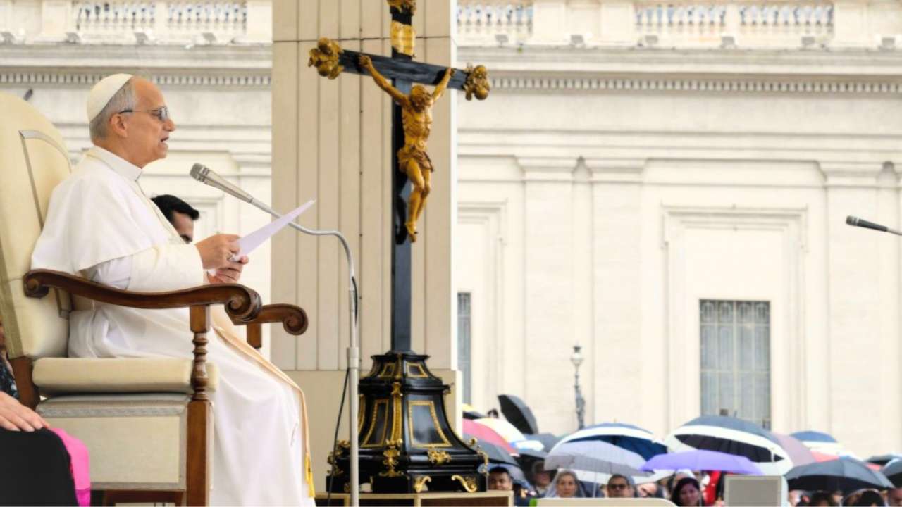 You are currently viewing El Papa convoca el 11 de octubre a un Rosario por la paz