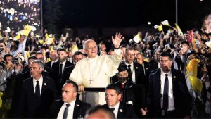 Read more about the article El Papa León XIV vivió una intensa jornada espiritual y social en el Líbano: oración, encuentros religiosos y un multitudinario acto con jóvenes