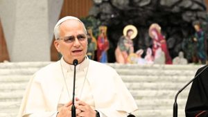 Read more about the article «Estoy aquí para escuchar»: el Papa abre el Consistorio para definir las prioridades
